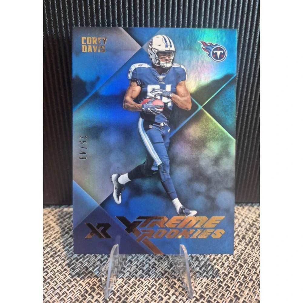 2017 Panini XR Corey Davis #XR-CD Xtreme Rookies Blue /49 (RC) Tennessee Titans